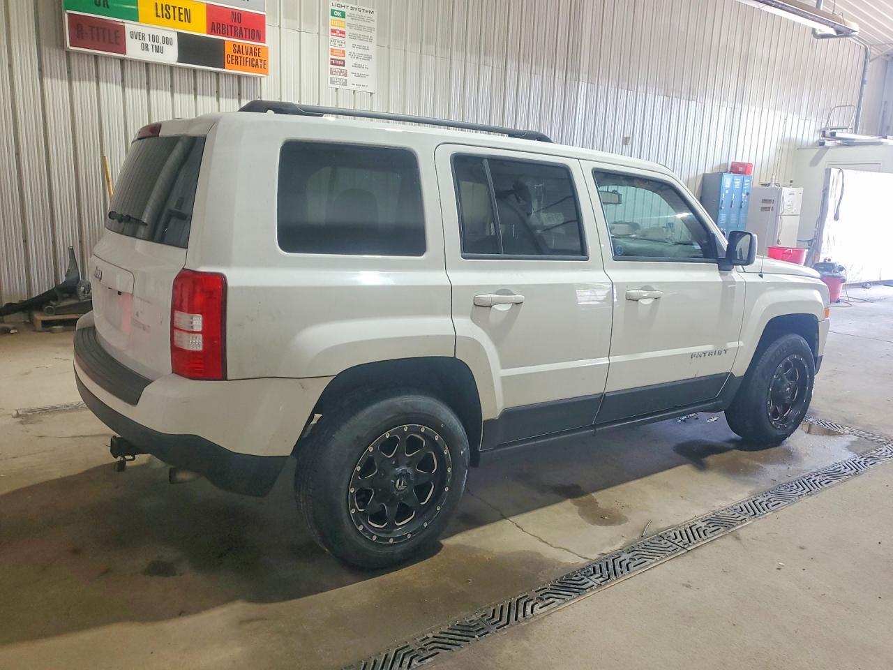 2016 Jeep Patriot Sport - Image 3
