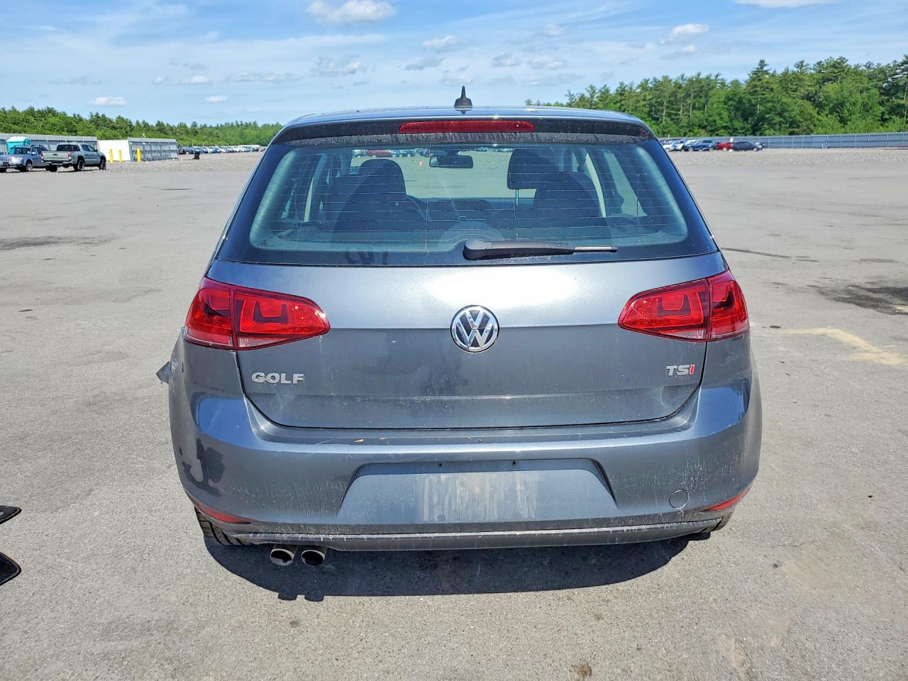 2017 Volkswagen Golf - Фото 6