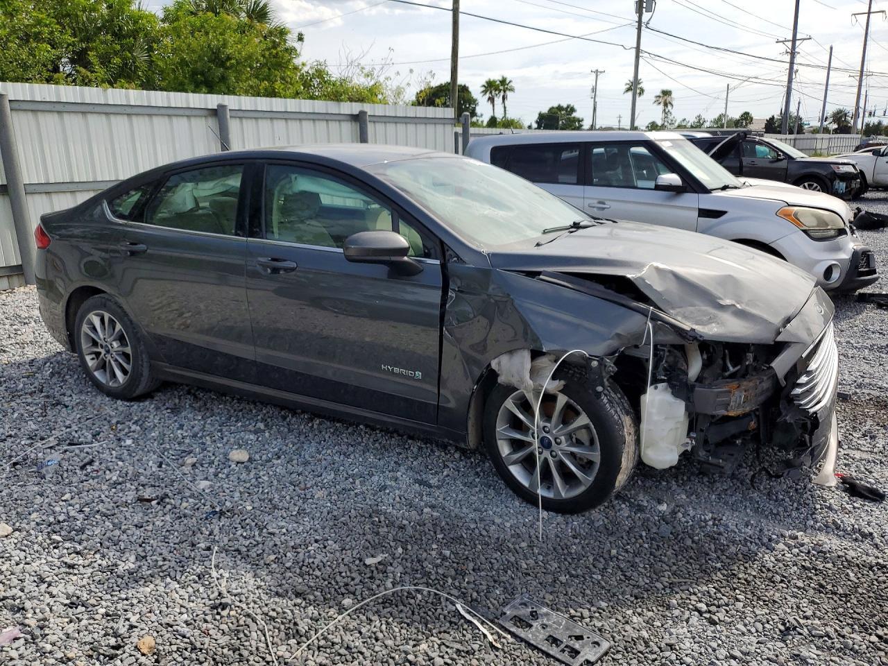 2017 Ford Fusion S Hybrid - Image 4