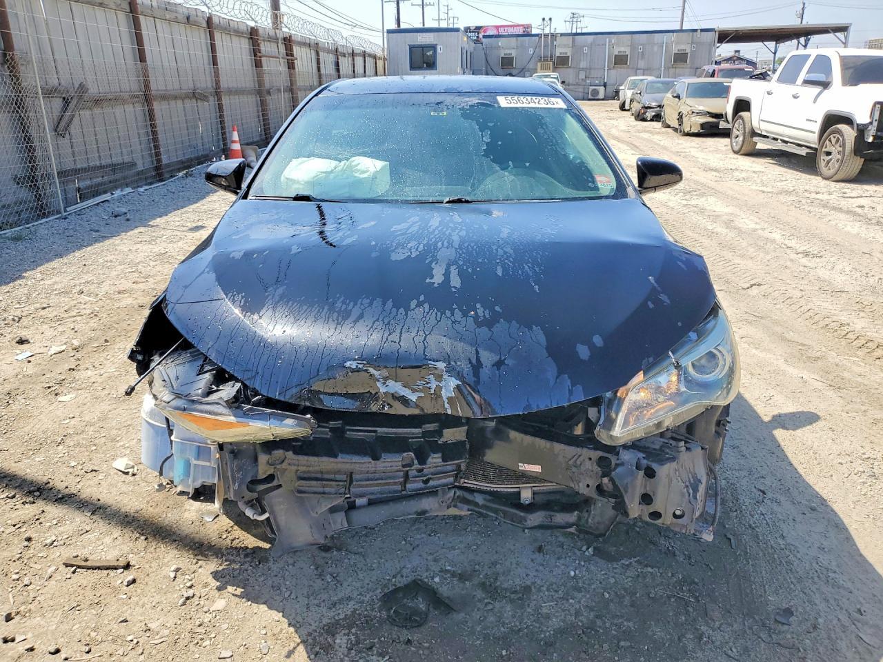 2016 Toyota Camry Le - Фото 5