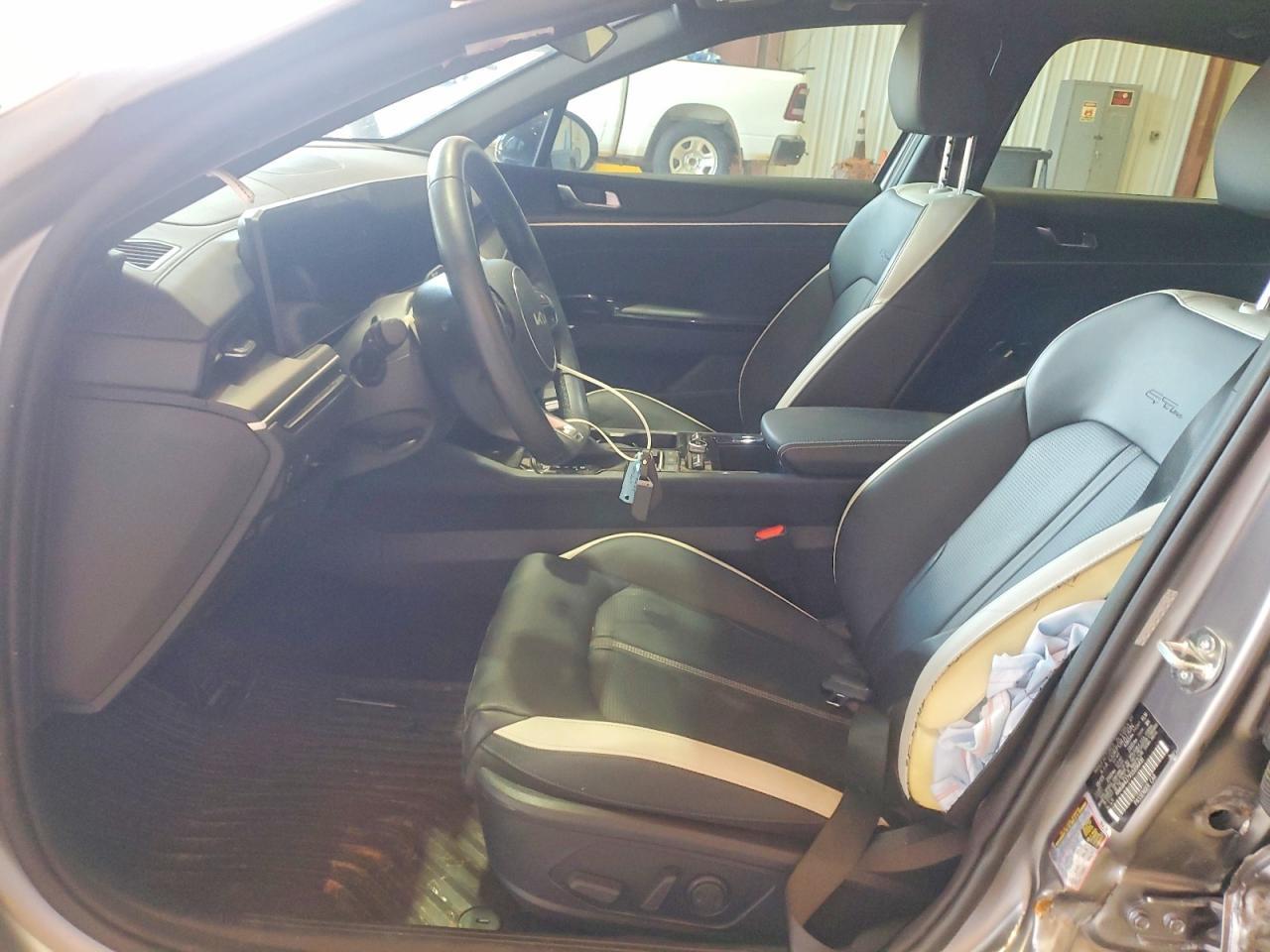 2025 Kia K5 Gt Line - Image 7