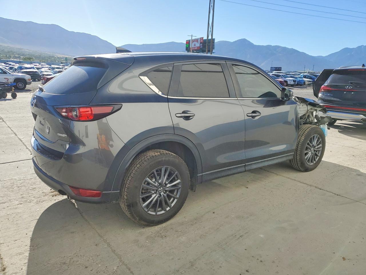 2021 Mazda Cx-5 Touring - Image 3