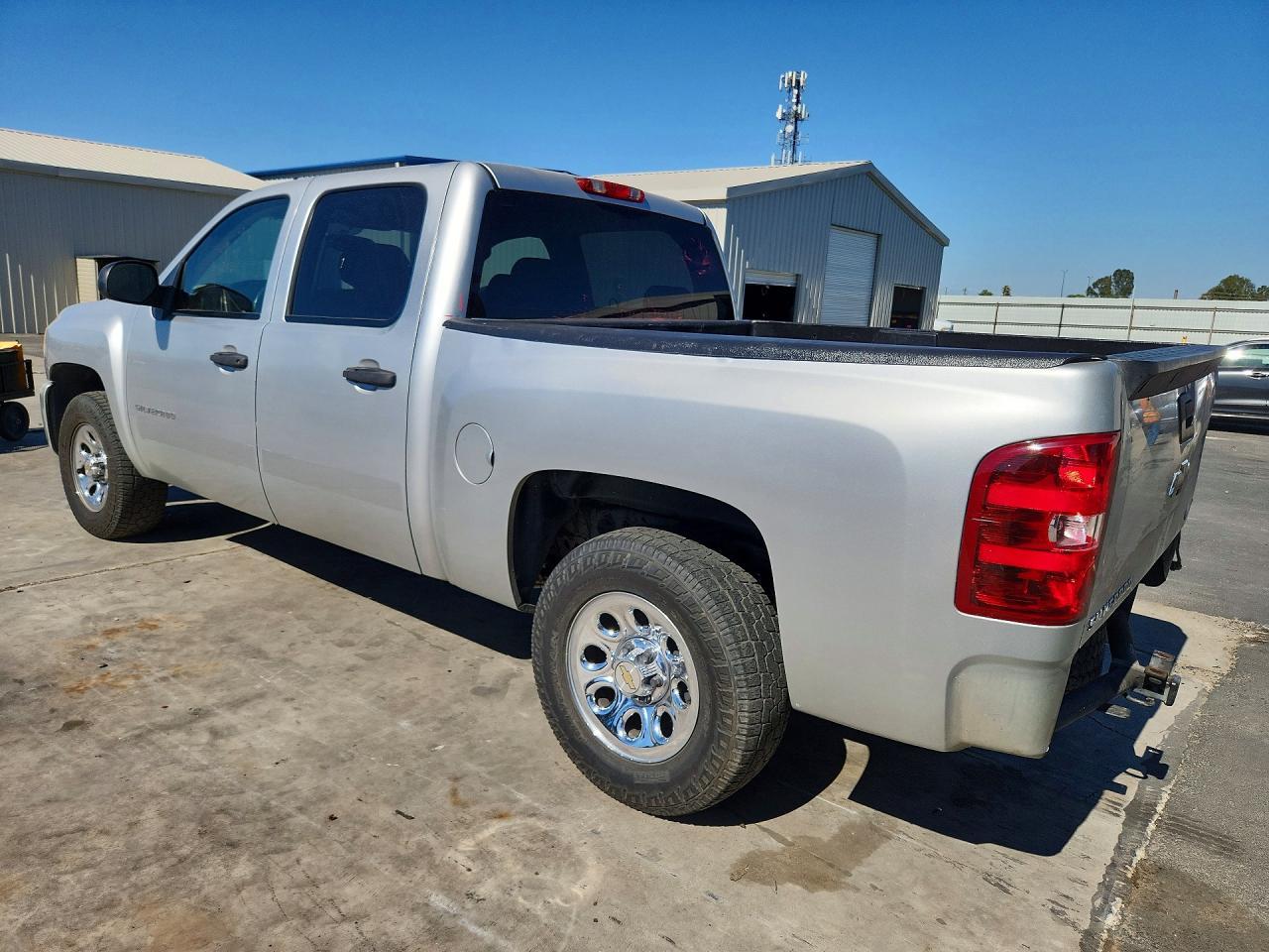 2010 Chevrolet 1500 Picku - Image 2