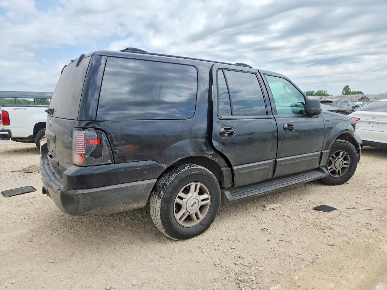 2004 Ford Expedition Xlt - Image 3