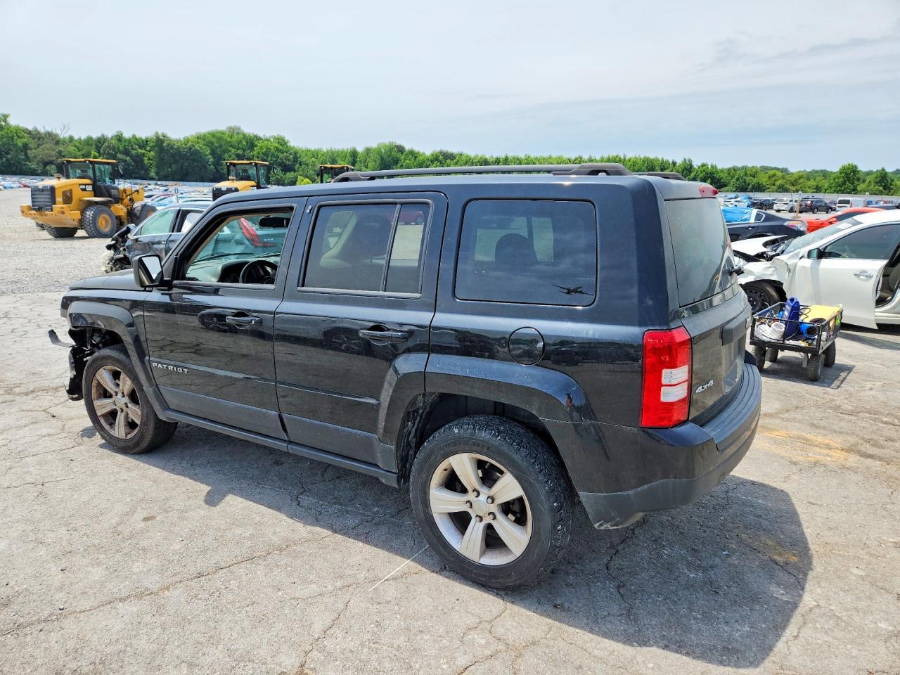 2014 Jeep Patriot Latitude - Фото 2