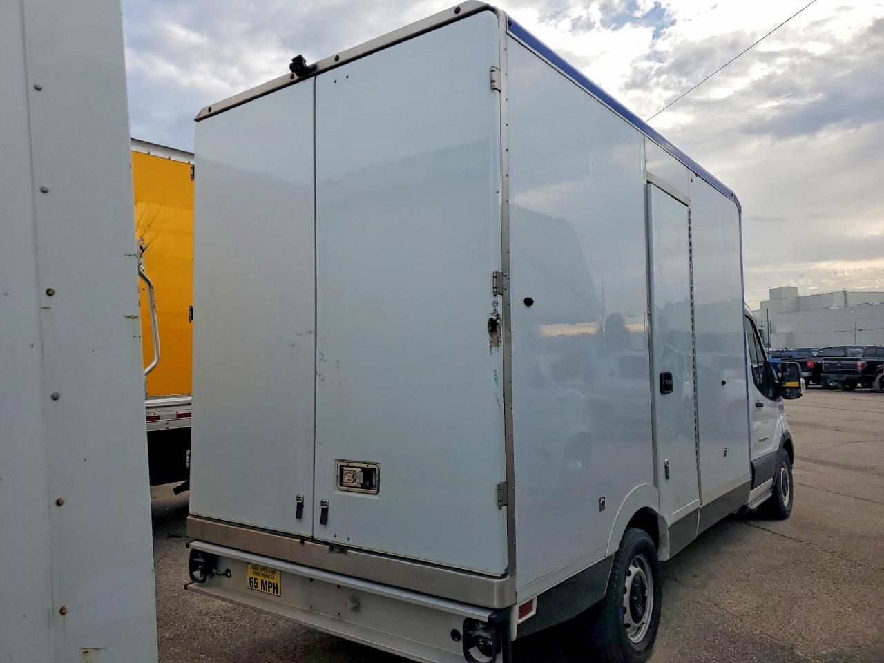 2020 Ford Transit Delivery Truck - Image 3