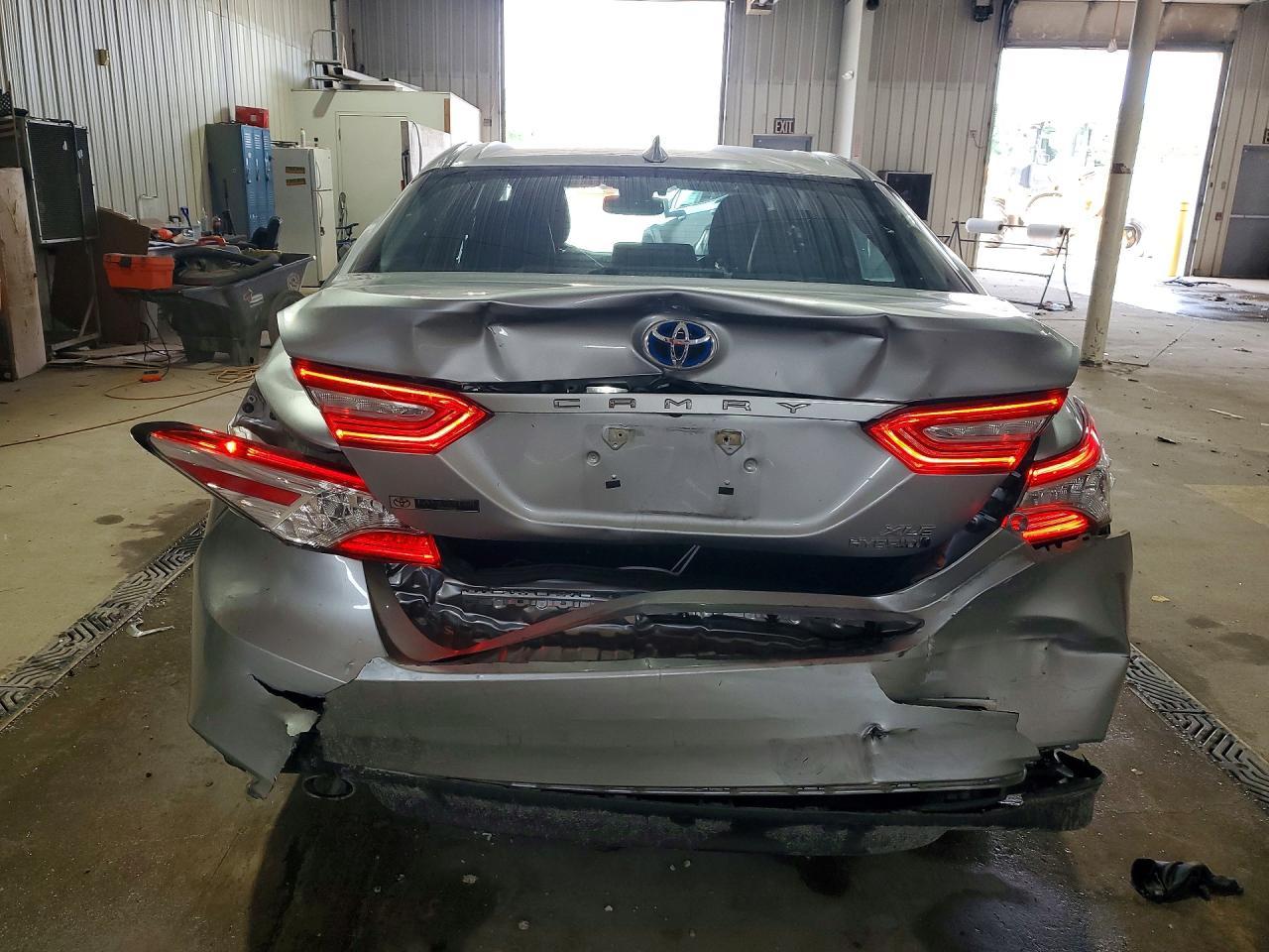 2020 Toyota Camry Xle - Фото 6