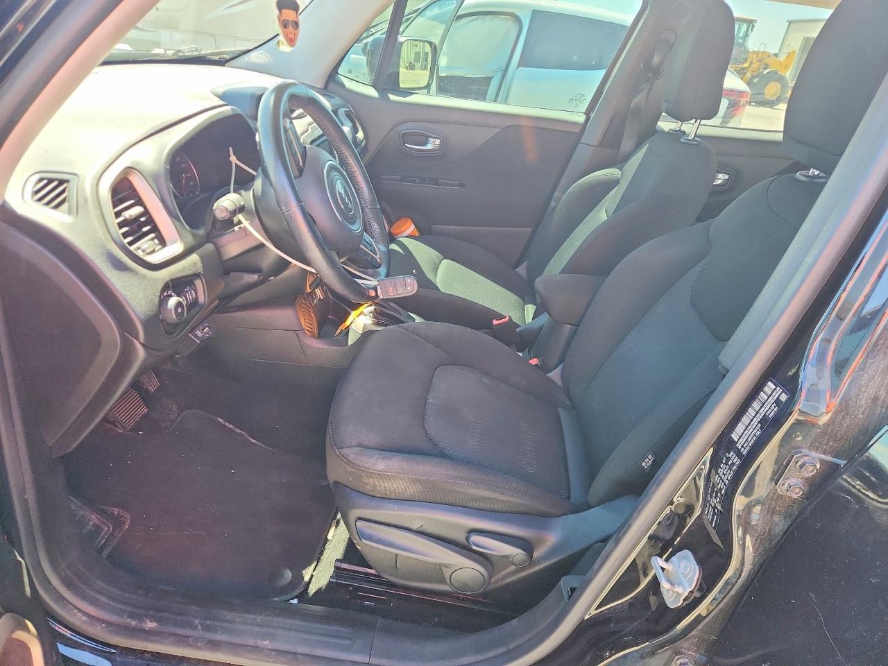 2015 Jeep Renegade Latitude - Image 7