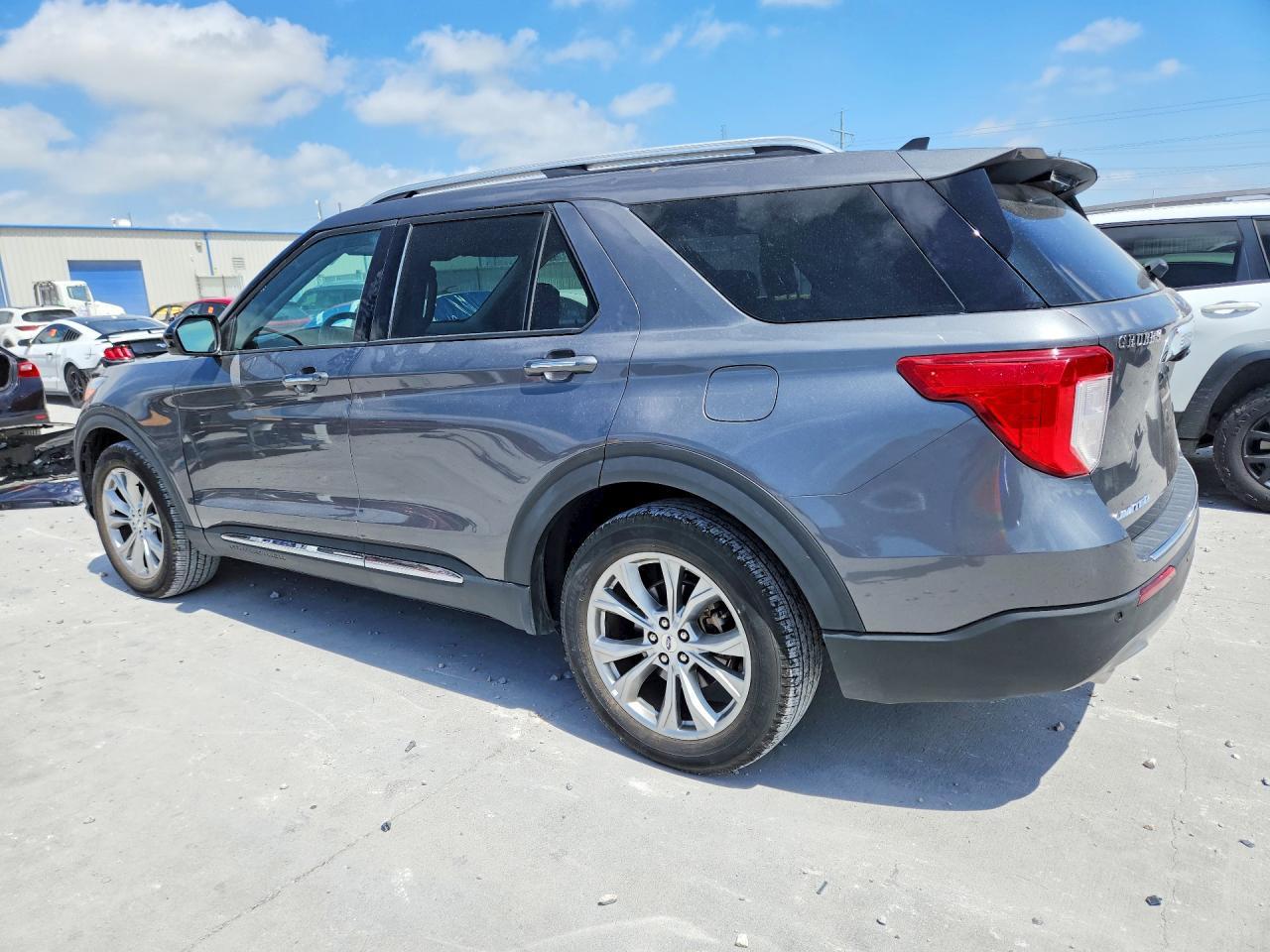 2023 Ford Explorer Limited - Фото 2