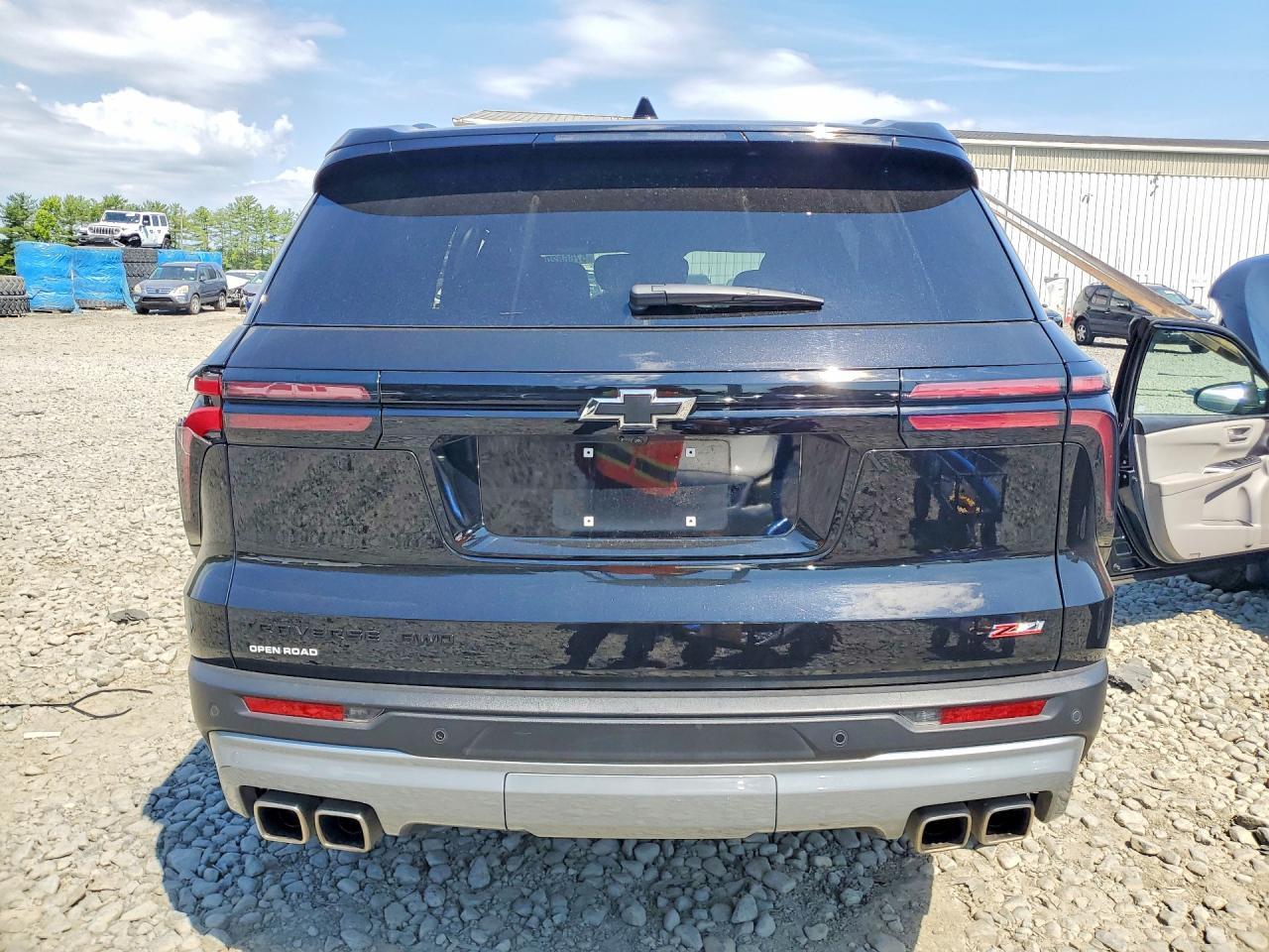 2024 Chevrolet Traverse Lt Z71 - Image 6