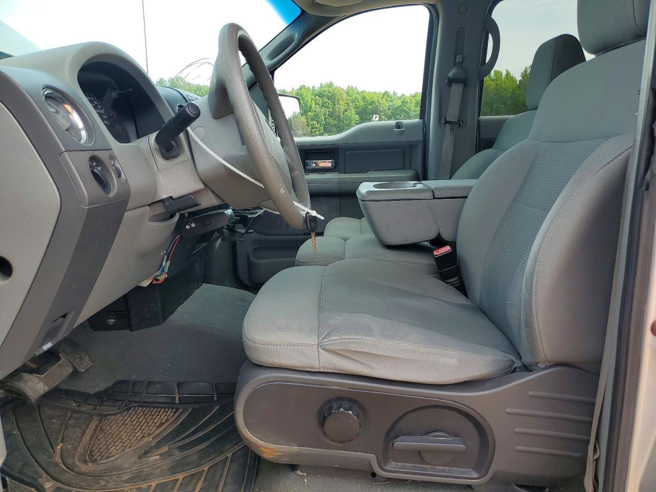 2007 Ford F150 - Image 7