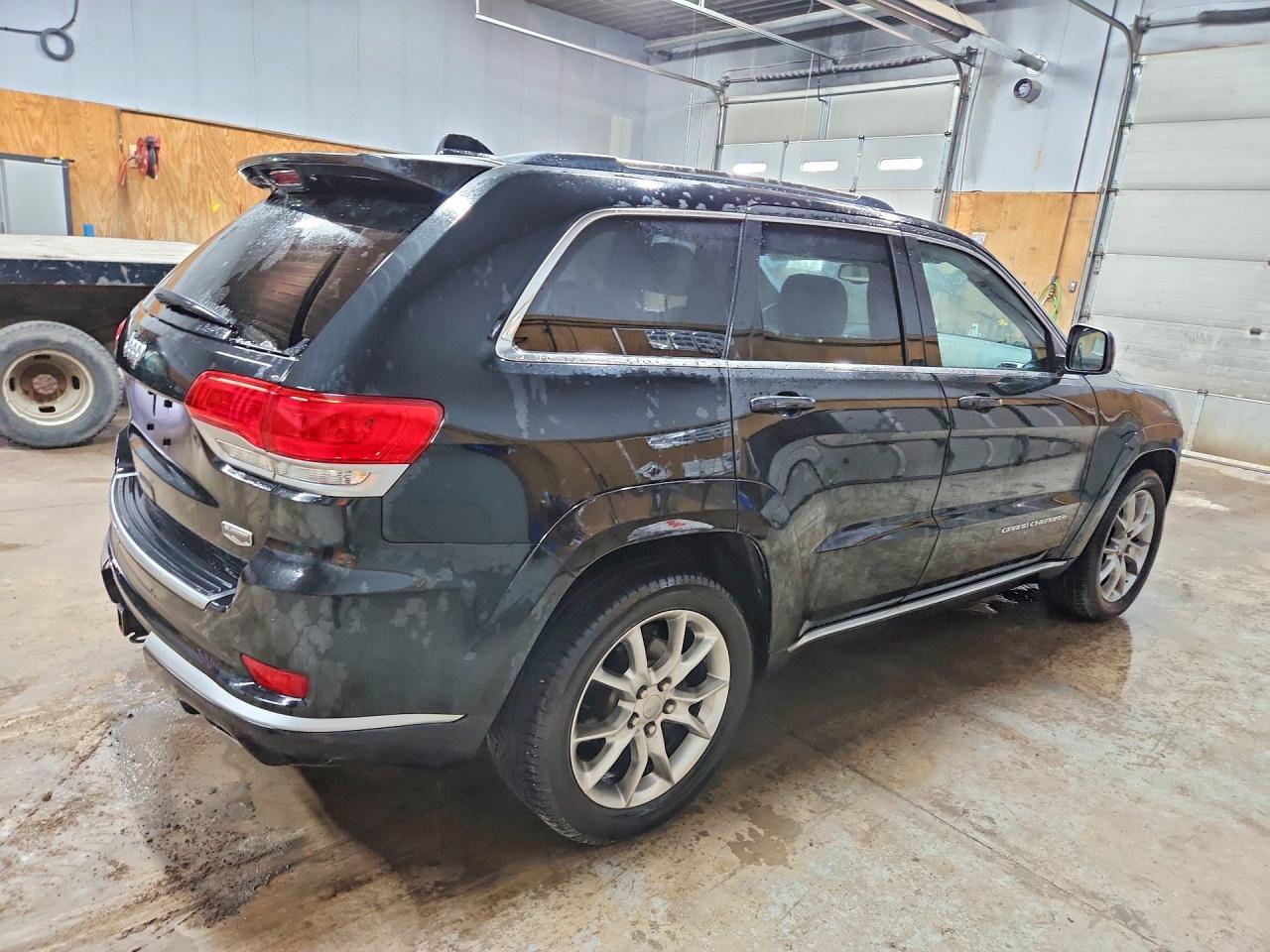 2016 Jeep Grand Cherokee Summit - Image 3