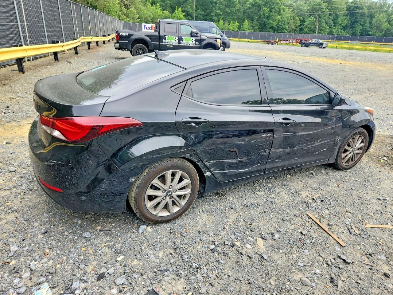 2016 Hyundai Elantra Se - Фото 3