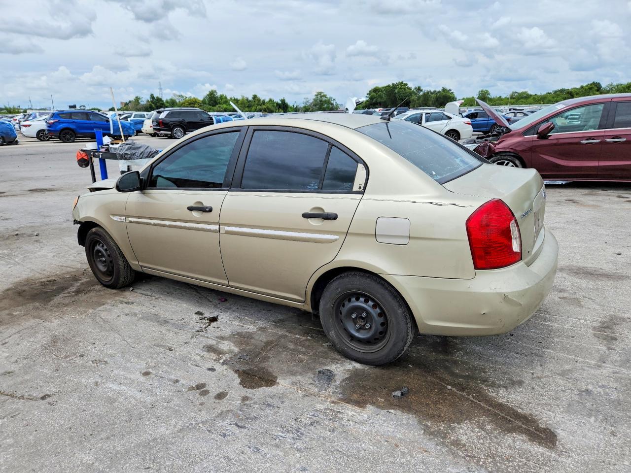 2007 Hyundai Accent Gls - Image 2