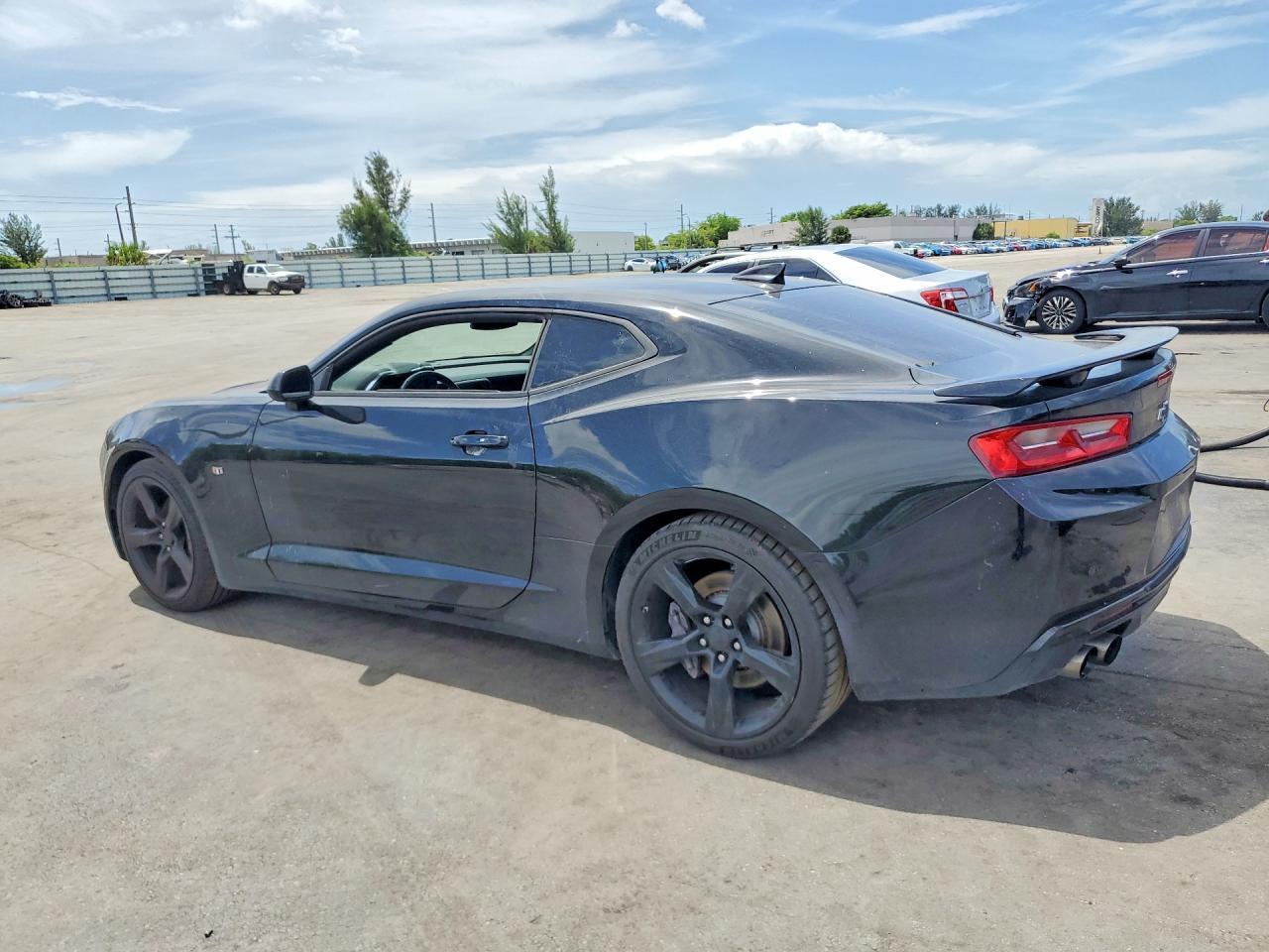 2018 Chevrolet Camaro Ss - Фото 2