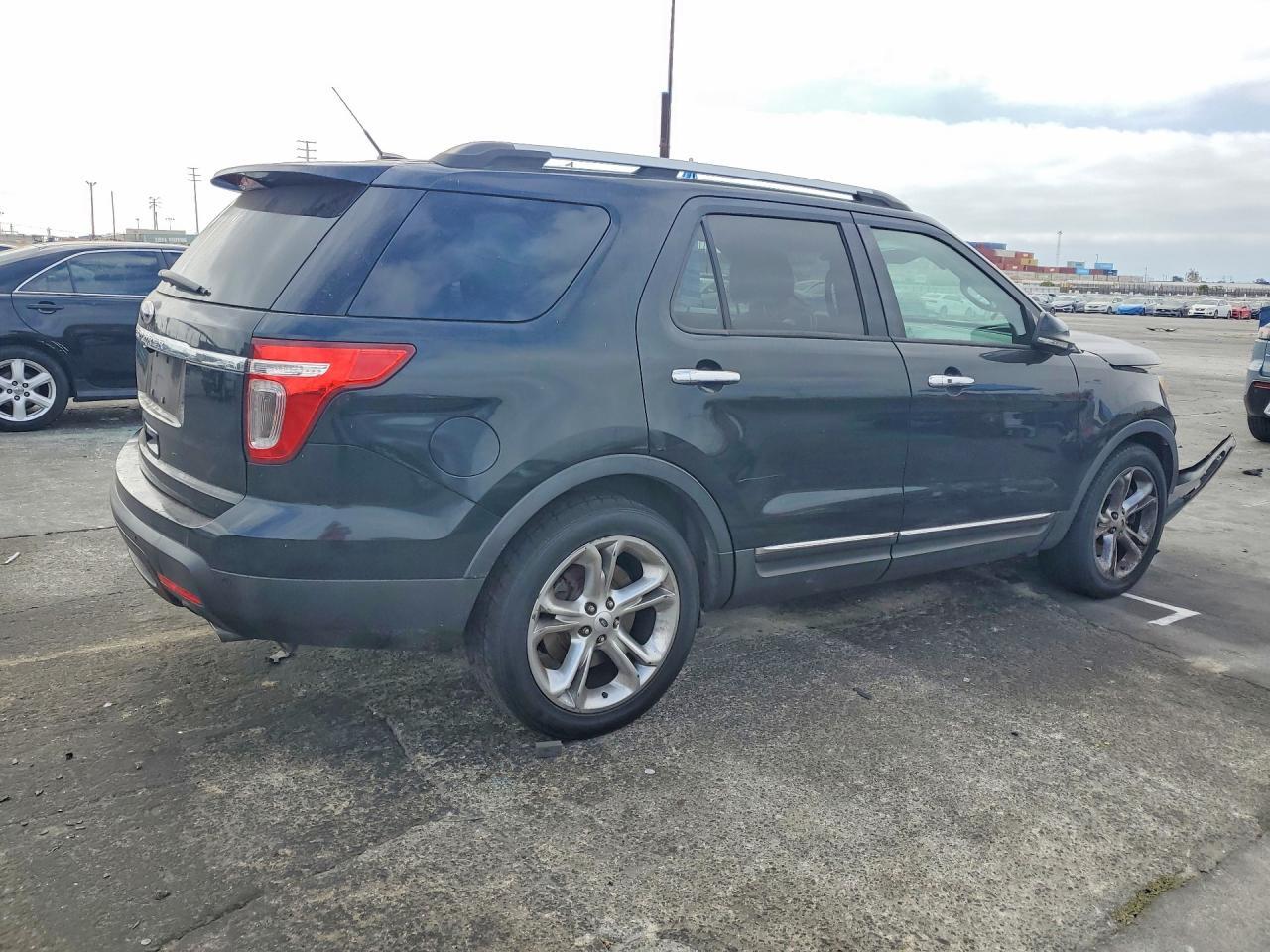 2014 Ford Explorer - Фото 3