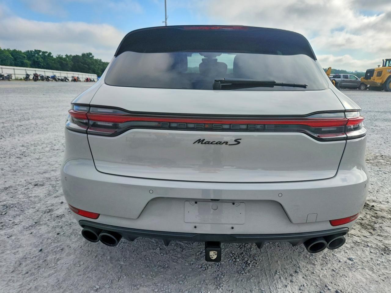 2020 Porsche Macan S - Image 6