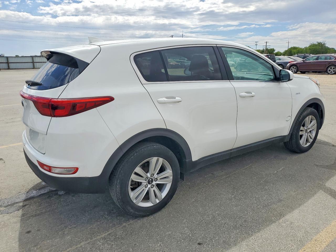 2017 Kia Sportage Lx - Image 3