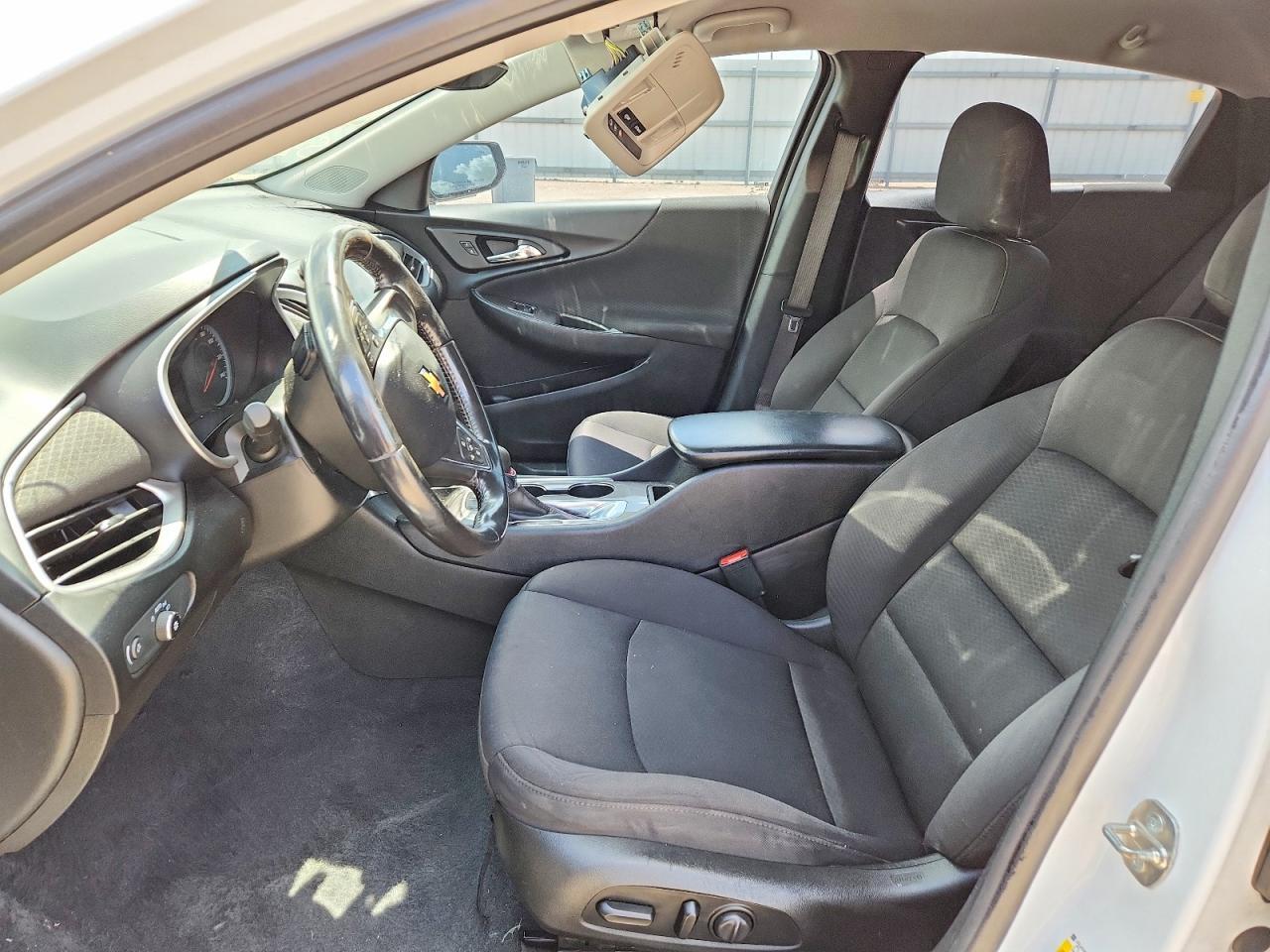 2021 Chevrolet Malibu - Фото 7
