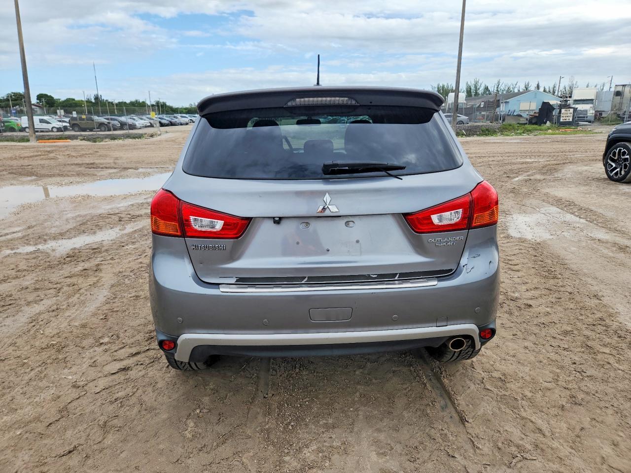 2015 Mitsubishi Outlander Sport Se - Фото 6