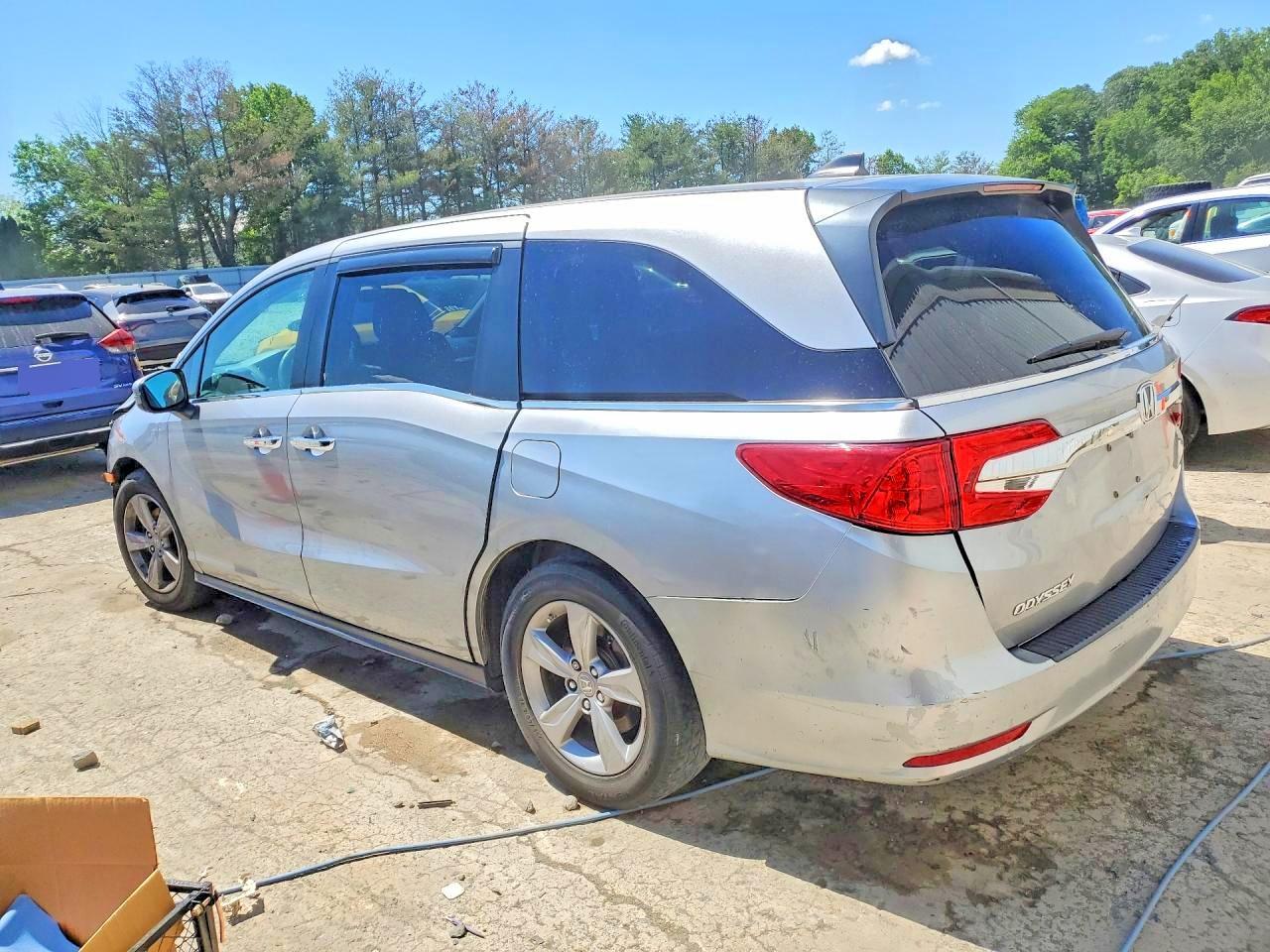 2020 Honda Odyssey Ex - Фото 2