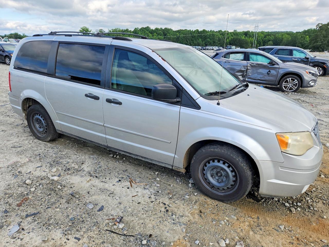 2008 Chrysler Town & Country Lx - Фото 4
