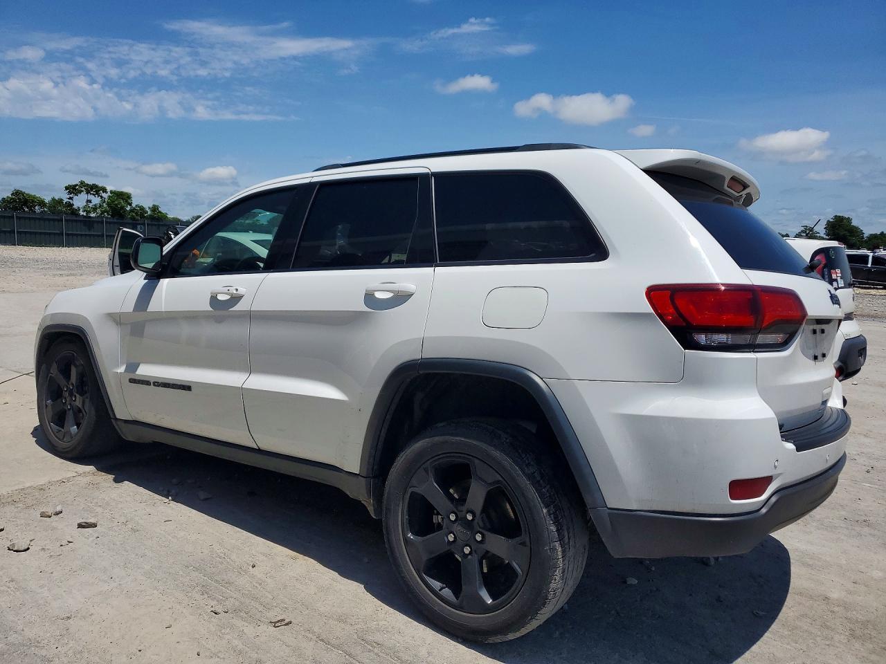 2020 Jeep Grand Cherokee Laredo - Фото 2