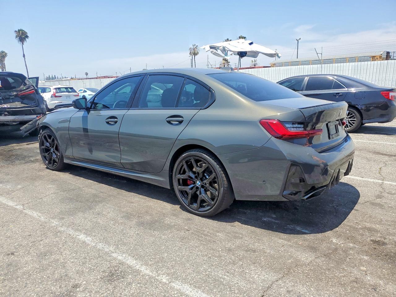 2025 BMW M340I - Фото 2