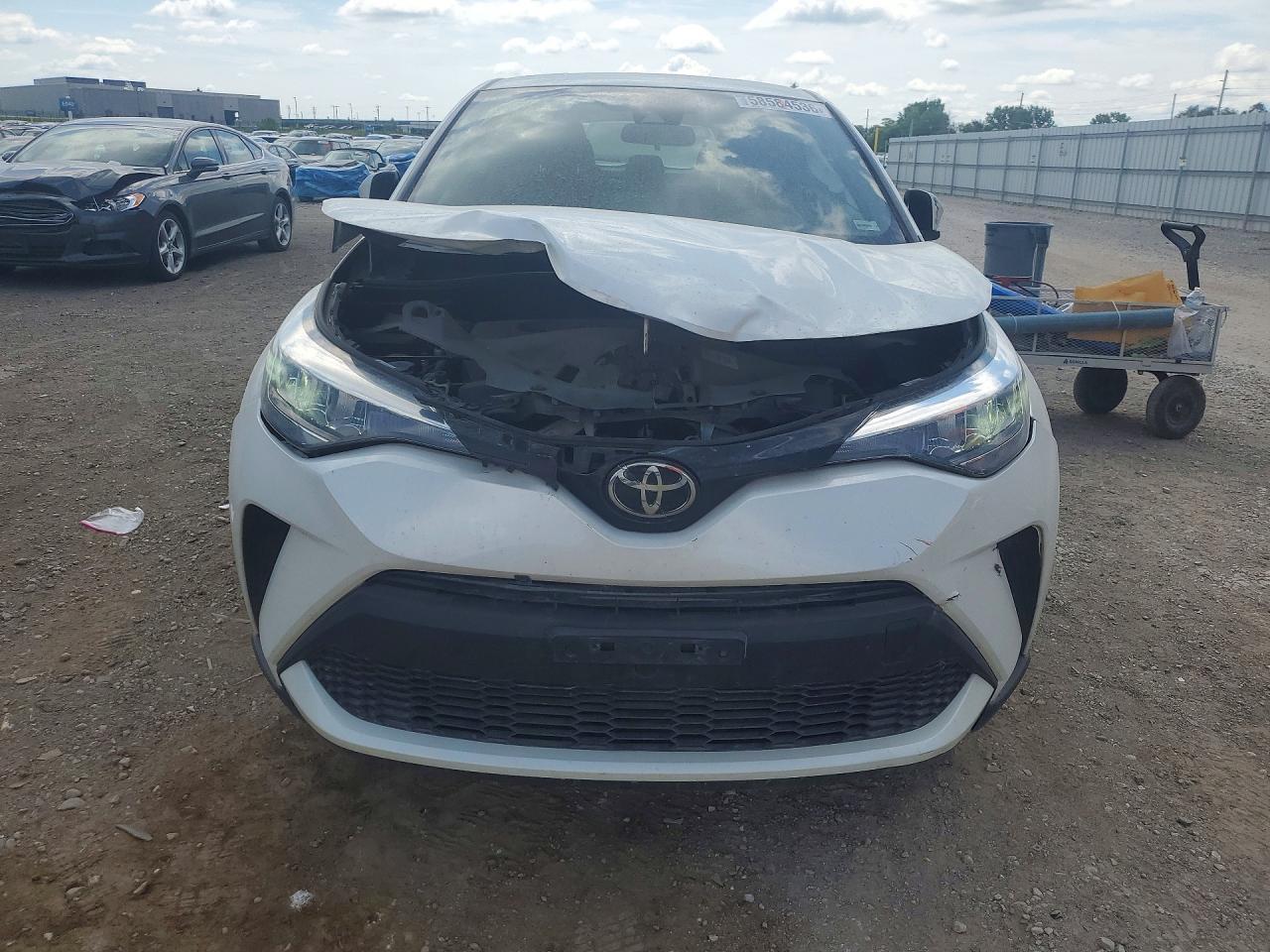 2021 Toyota C-Hr Xle - Фото 5