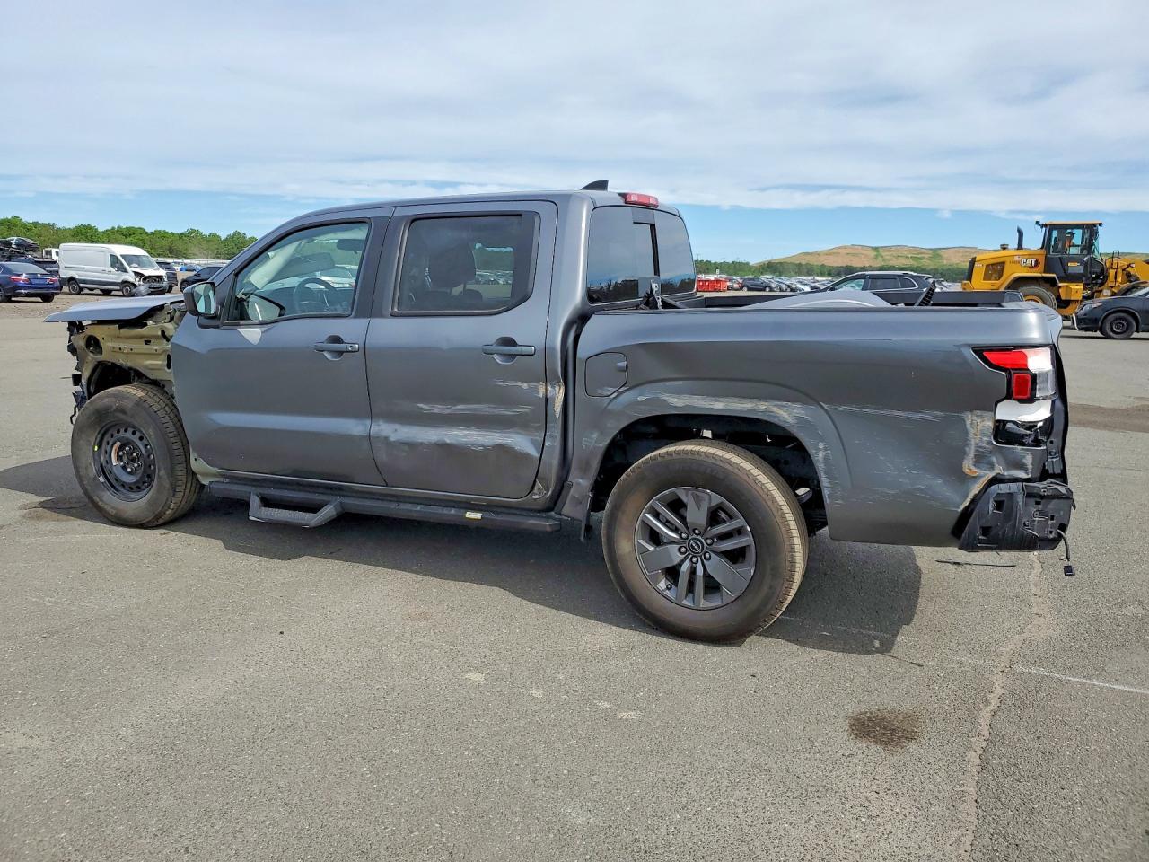 2025 Nissan Frontier Sv - Image 2