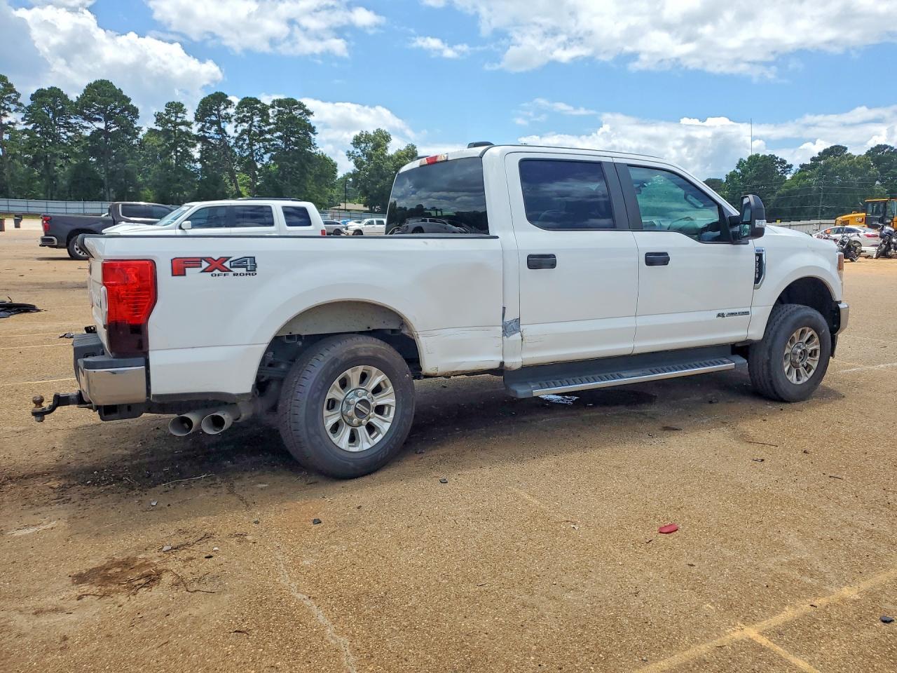 2020 Ford F250 Super Duty - Image 3