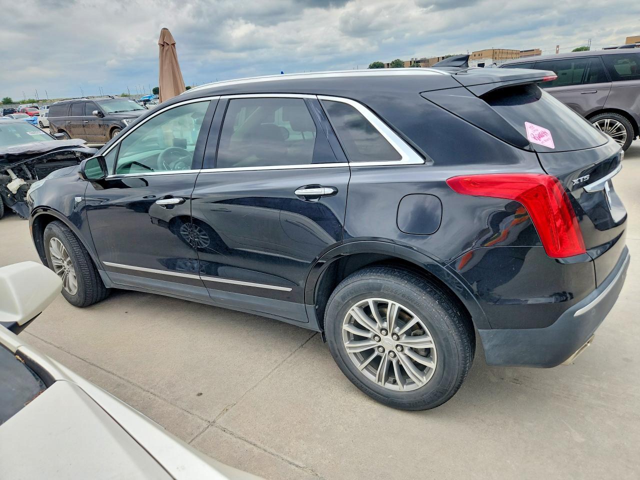 2017 Cadillac Xt5 Luxury - Фото 2