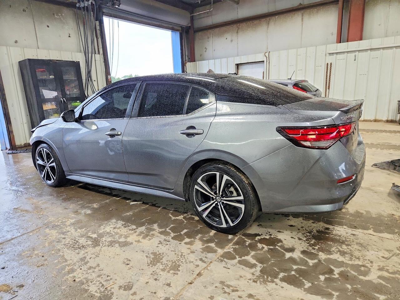2020 Nissan Sentra Sr - Фото 2