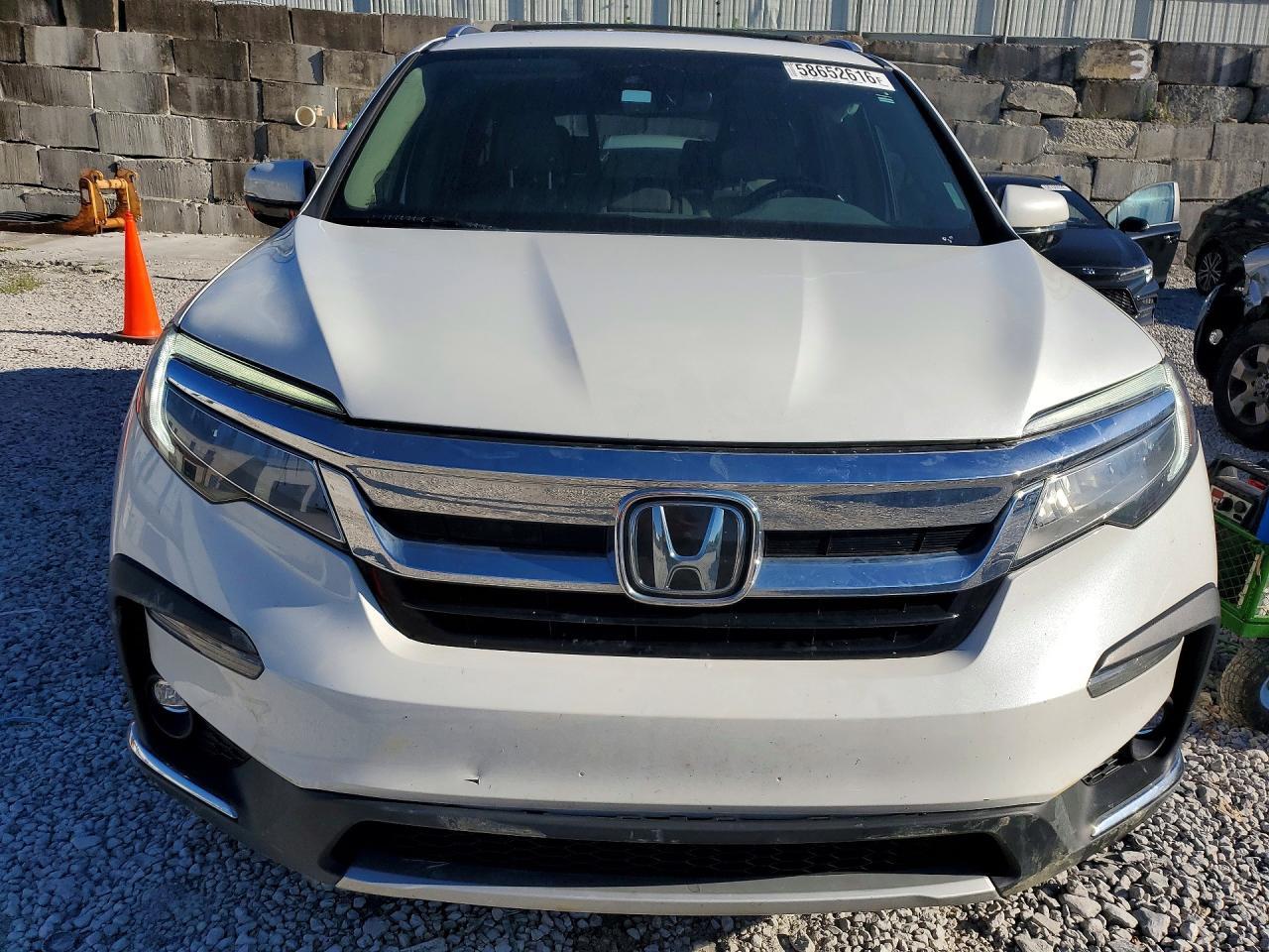 2020 Honda Pilot Touring - Image 5