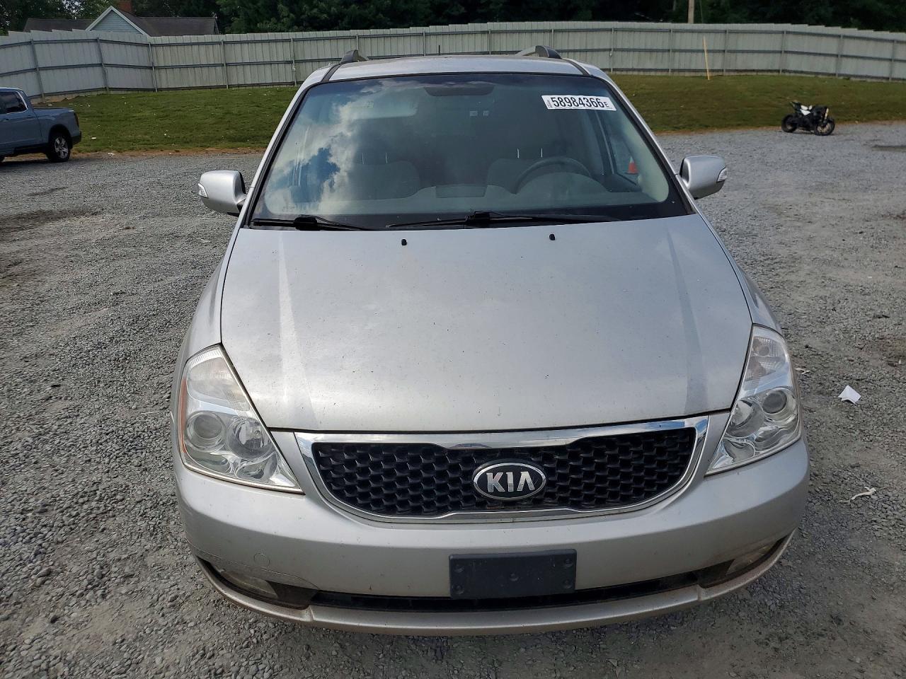 2014 Kia Sedona Lx - Фото 5