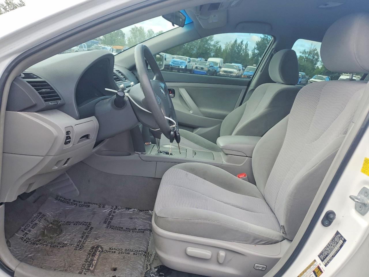 2011 Toyota Camry Le - Image 7