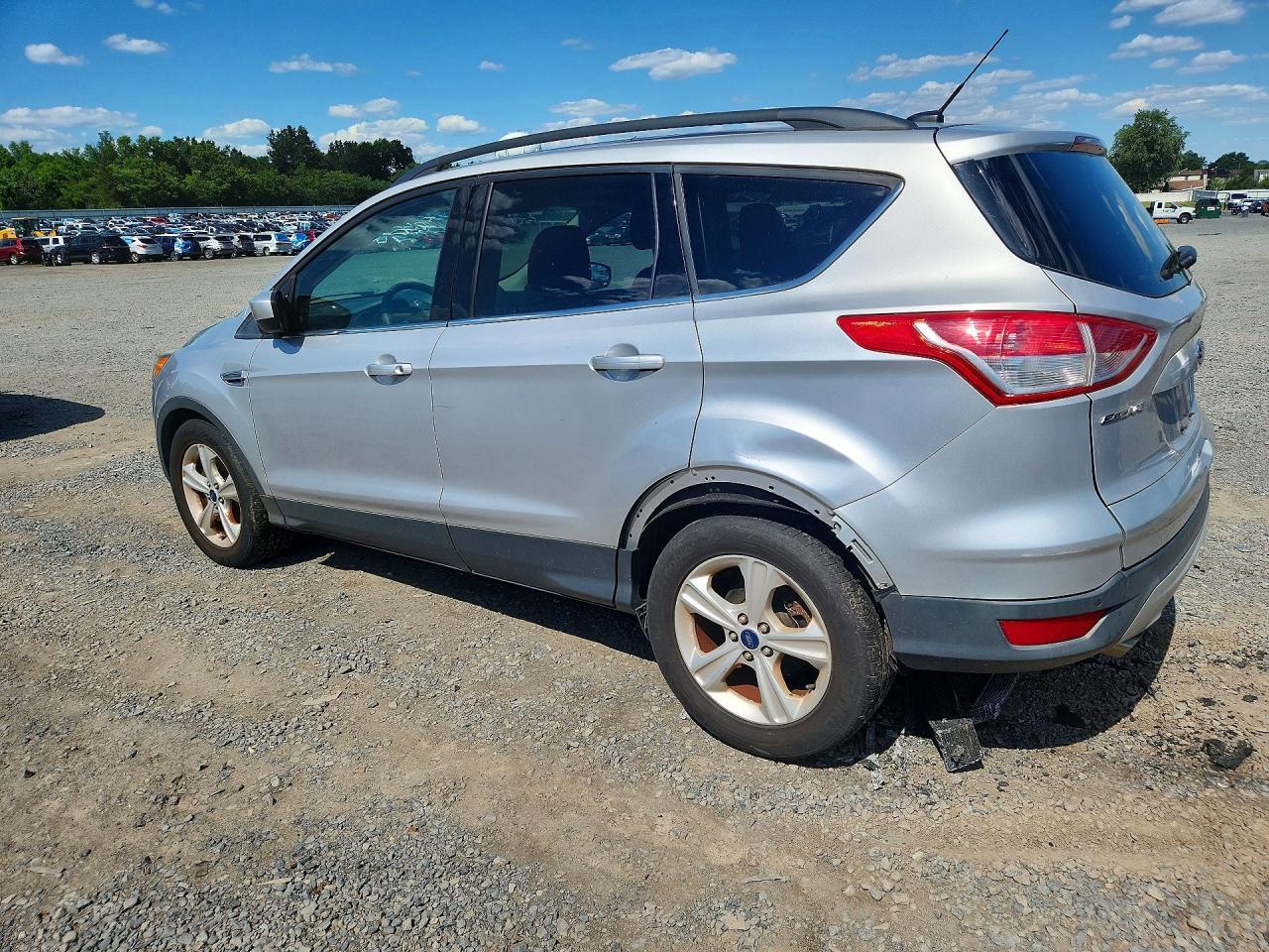 2015 Ford Escape Se - Image 2
