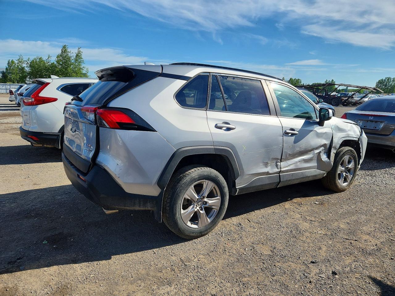 2023 Toyota Rav4 Hybrid Xle - Image 3