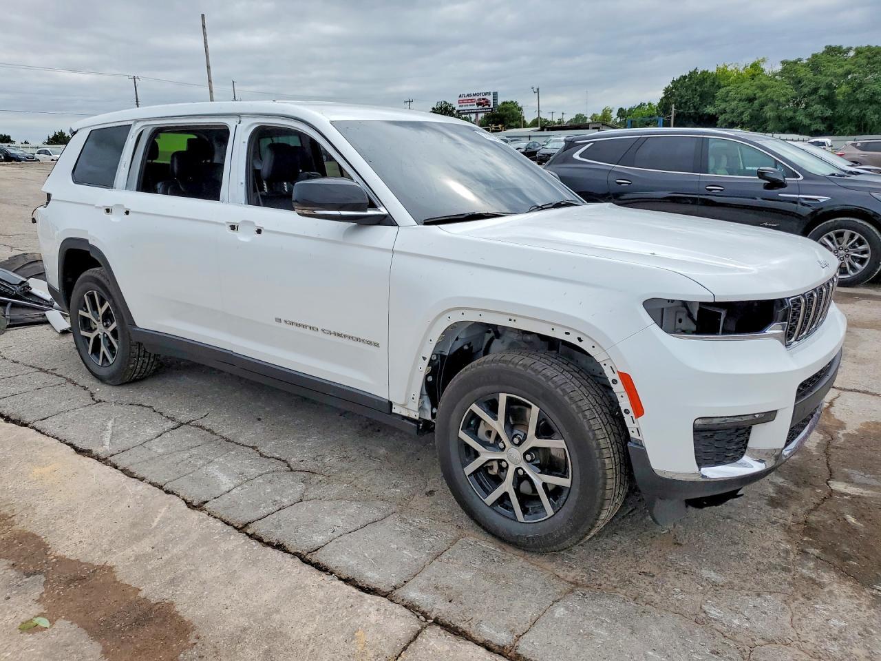 2023 Jeep Grand Cherokee L Limited - Image 4