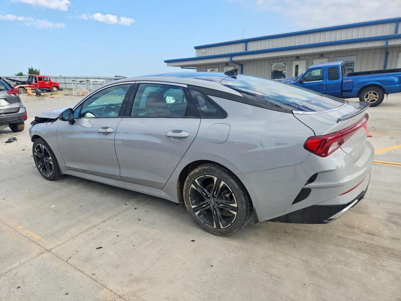 2023 Kia K5 Gt Line - Фото 2
