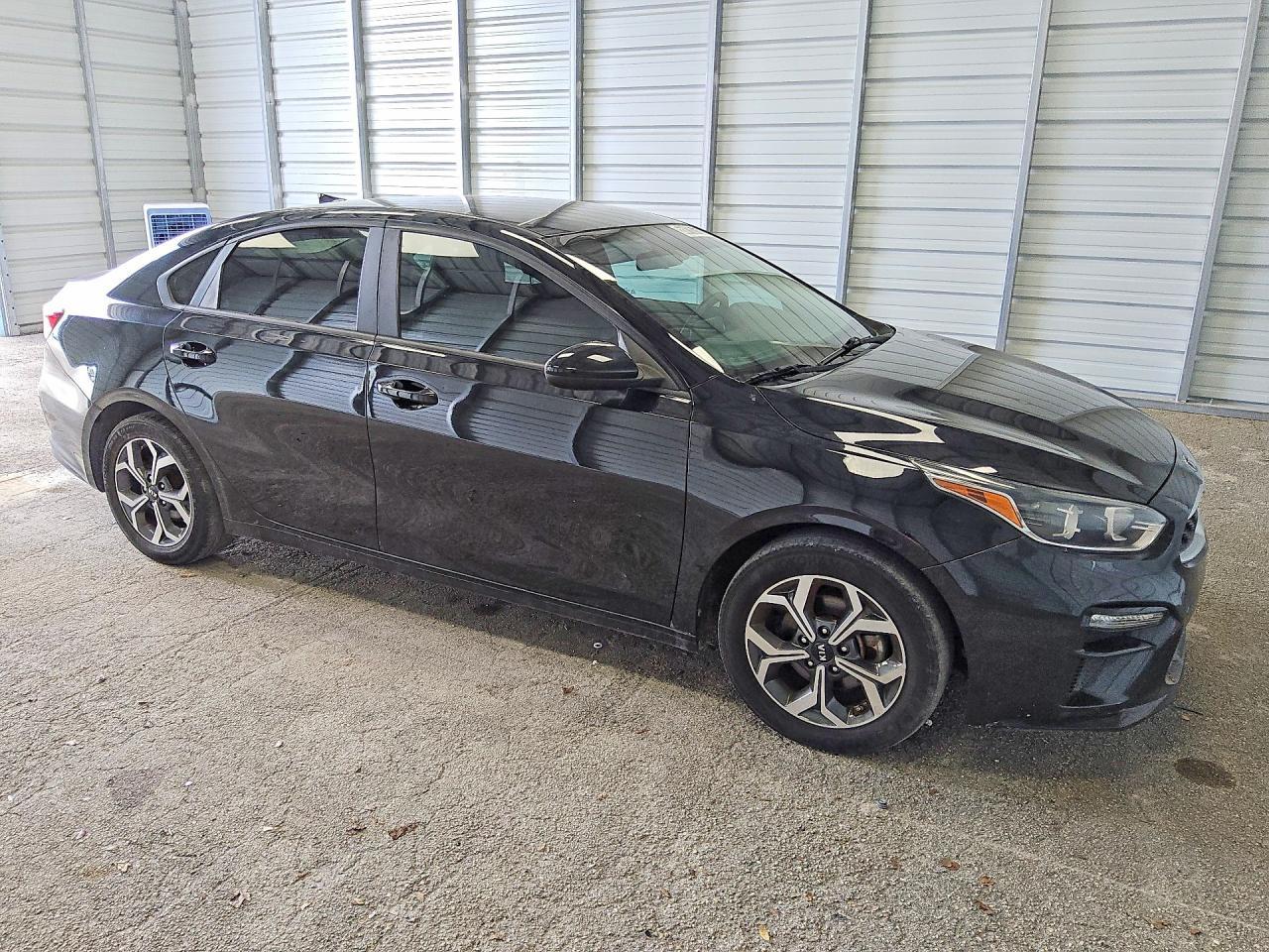 2020 Kia Forte Lxs - Фото 4