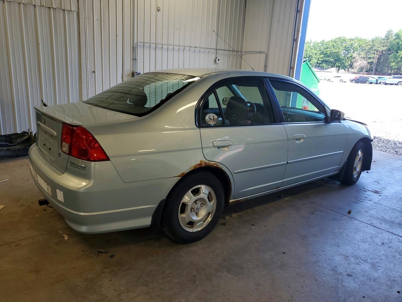 2005 Honda Civic Hybrid - Image 3