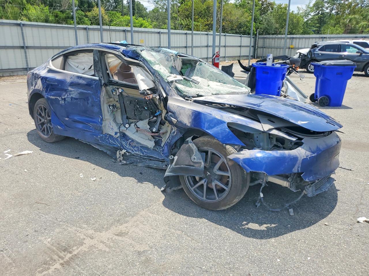 2019 Tesla Model 3 - Фото 4
