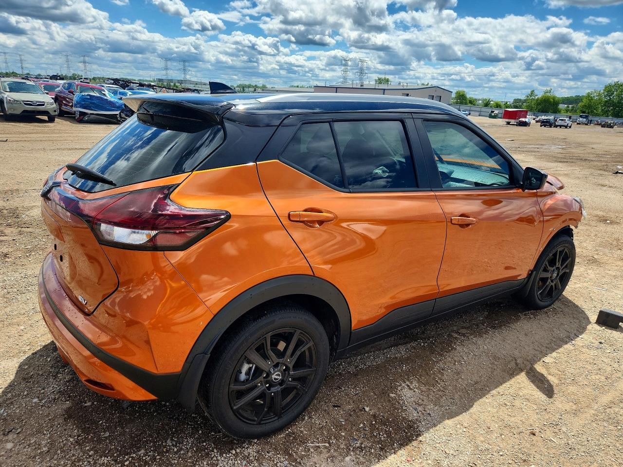 2022 Nissan Kicks Sv - Image 3