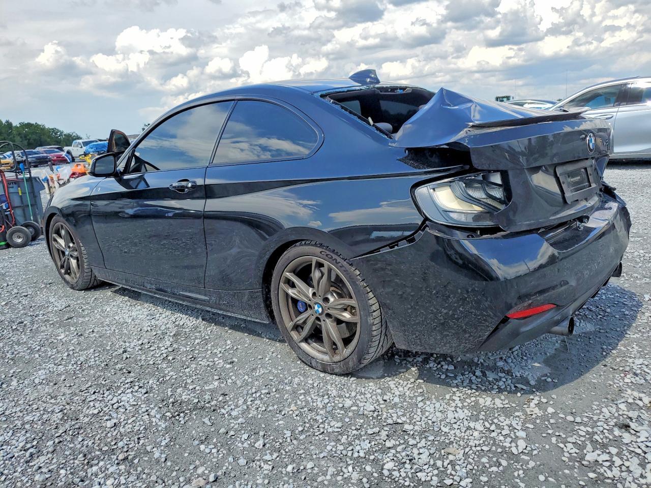 2016 BMW M235I - Фото 2