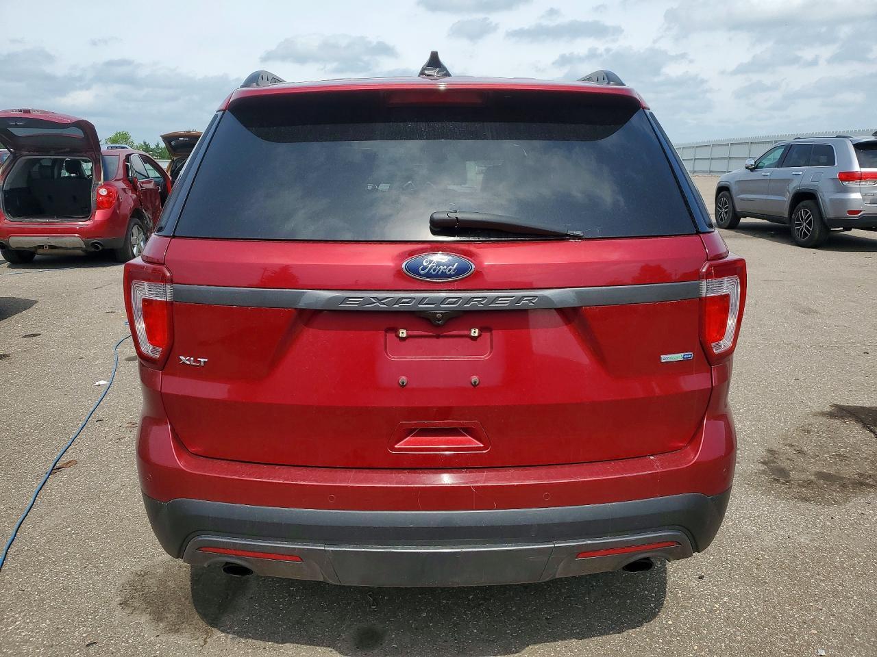 2017 Ford Explorer Xlt - Image 6