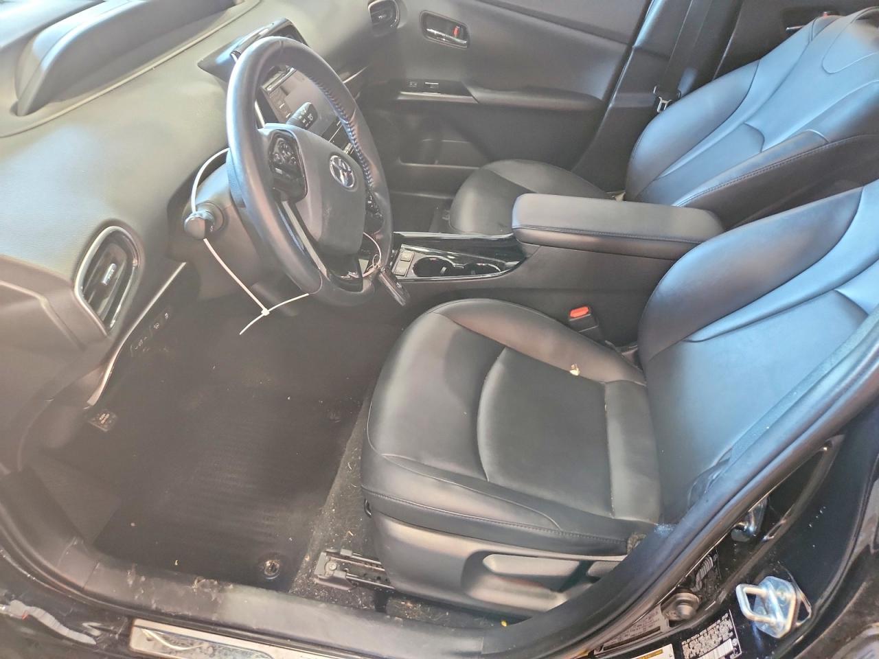 2022 Toyota Prius Xle Awd-E - Image 7