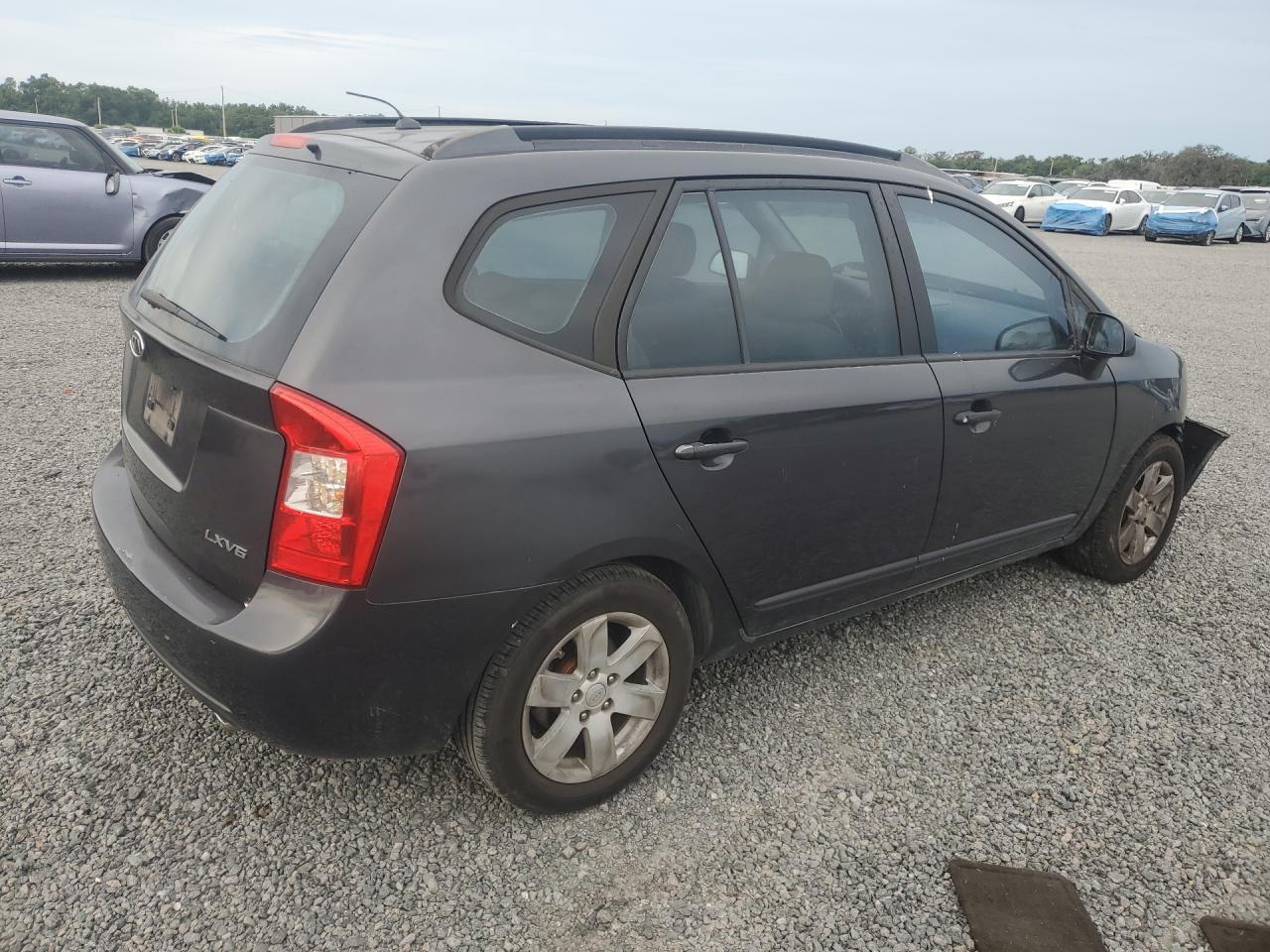 2007 Kia Rondo Lx - Image 3
