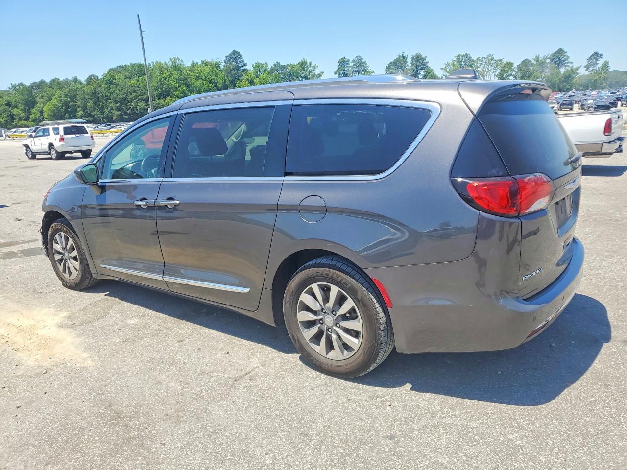 2020 Chrysler Pacifica Touring L Plus - Image 2