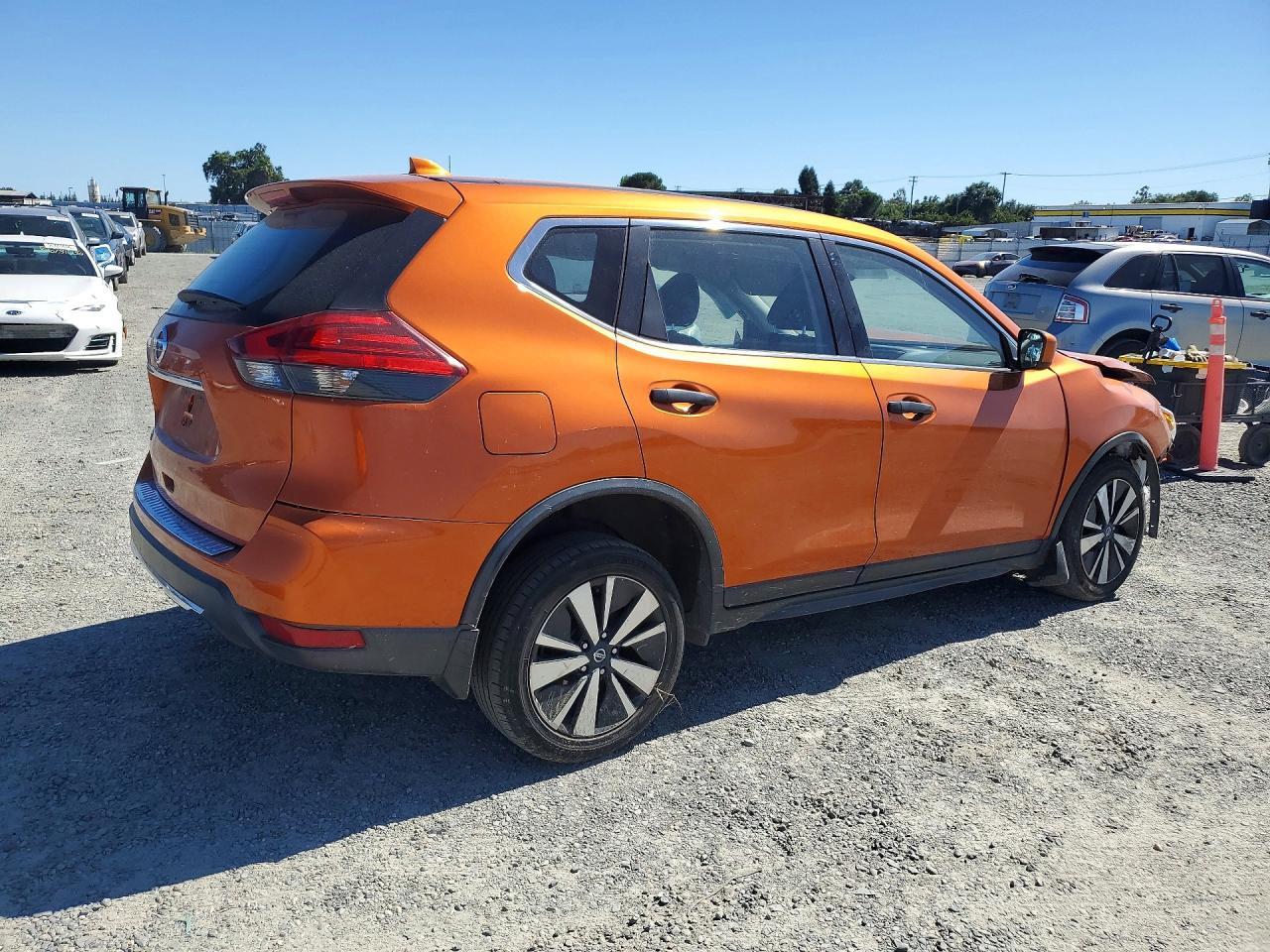 2017 Nissan Rogue S - Фото 3